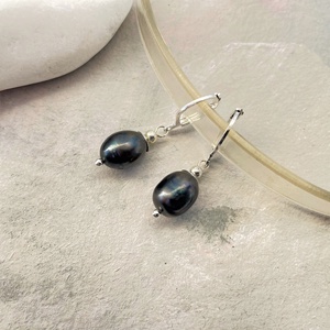 Blackberry - szürke lógós tenyésztett gyöngy fülbevaló sterling ezüst kasztóval - ékszer - fülbevaló - lógó fülbevaló - Meska.hu