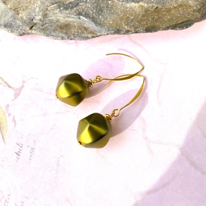 Zsolnai - lógós  fülbevaló - ékszer - fülbevaló - lógó csepp fülbevaló - Meska.hu