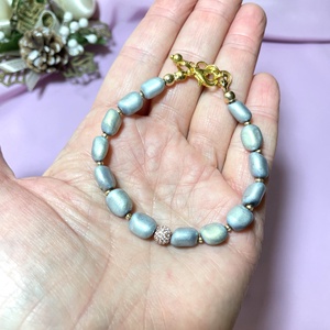 Világosszürke hematit ásvány  karkötő cirkónium gömbbel  - ékszer - karkötő - gyöngyös karkötő - Meska.hu