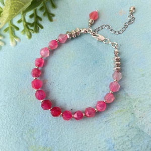 Kicsi pink ásvány karkötő, Ékszer, Karkötő, Gyöngyös karkötő, Ékszerkészítés, MESKA