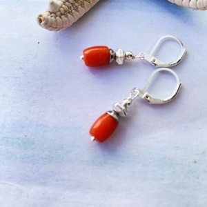 Lazac színű korall  fülbevaló sterling ezüst kapoccsal - ékszer - fülbevaló - lógó fülbevaló - Meska.hu