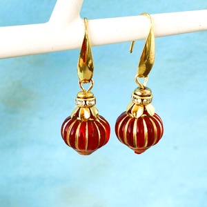 Piros kínai lampion fülbevaló - ékszer - fülbevaló - lógós kerek fülbevaló - Meska.hu