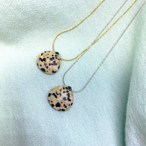 Csiszolt dalmata jáspis medálok - ékszer - nyaklánc - medál - Meska.hu