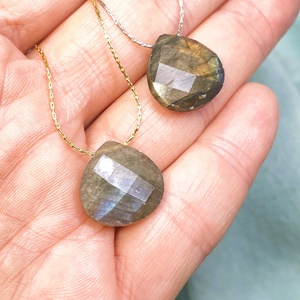 Csiszolt labradorit jáspis medálok - Meska.hu