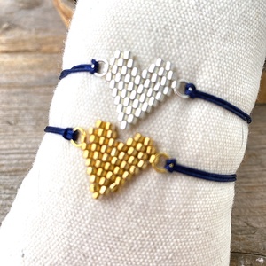 Miyuki szíves karkötő - ékszer - karkötő - charm karkötő - Meska.hu