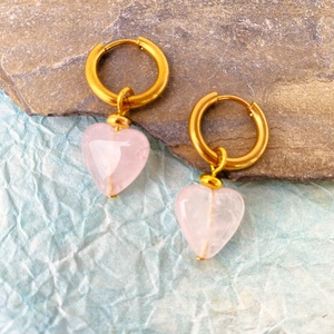 Rózsakvarc szív charm  - ásvány fülbevaló nemesacél karika alapon, Ékszer, Fülbevaló, Karika fülbevaló, Ékszerkészítés, MESKA