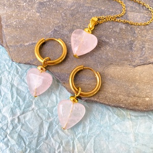 Rózsakvarc szívek  - ásvány nyaklánc/fülbevaló  szett  - ékszer - ékszerszett - Meska.hu