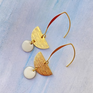 2. Geometrikus   fehér/arany fülbevaló nemesacél akasztóval  - ékszer - fülbevaló - lógó fülbevaló - Meska.hu