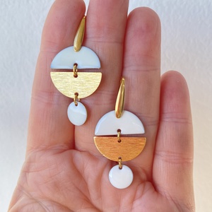  Geometrikus   fehér/arany fülbevaló nemesacél akasztóval  - ékszer - fülbevaló - lógó fülbevaló - Meska.hu