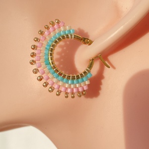 Tavasz I. - karika  fülbevaló miyuki gyöngyökből - Meska.hu