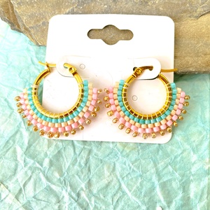 Tavasz I. - karika  fülbevaló miyuki gyöngyökből - ékszer - fülbevaló - karika fülbevaló - Meska.hu