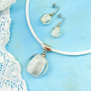 Fehér muránói fülbevaló/medál szett  - Meska.hu