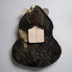 Hódos, szőrös hagyományos kulcstartó - Meska.hu