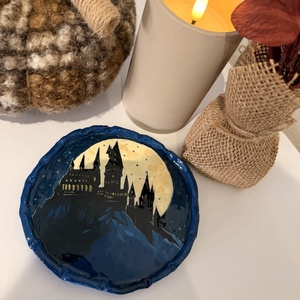 Kézzel festett Roxfort (Hogwarts) kastélyos ékszertartó tálka - otthon & életmód - dekoráció - asztal és polc dekoráció - dekorációs tál, tartó - Meska.hu