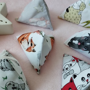 Háromszög formájú babzsák  - játék & sport - sport és kikapcsolódás - jóga, pilates, torna - Meska.hu