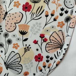 Női fehér lapköpeny,mintás zsebbel  - ruha & divat - munkaruha - Meska.hu