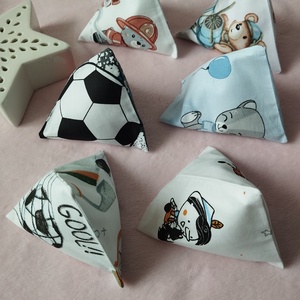 Háromszög formájú babzsák , 6db, Játék & Sport, Készségfejlesztő és Logikai játék, Oktató játékok, Varrás, MESKA