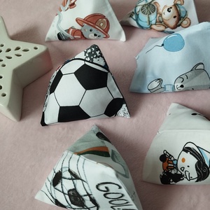 Háromszög formájú babzsák , 6db - játék & sport - készségfejlesztő és logikai játék - oktató játékok - Meska.hu