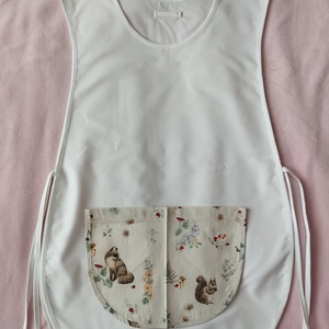 Női fehér lapköpeny,mintás zsebbel , ovis , munkaruha  - Meska.hu