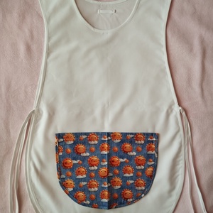 Női fehér lapköpeny,mintás zsebbel , ovis , munkaruha  - Meska.hu