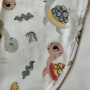 Női fehér lapköpeny, Teknős ��mintás zsebbel , ovis , munkaruha  - ruha & divat - női ruha - tunika - Meska.hu