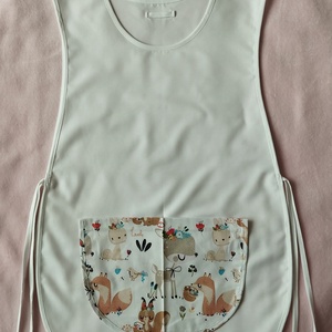 Női fehér lapköpeny, Őz ?  , Nyuszi ?, Mókus ? mintás zsebbel , ovis , munkaruha , Ruha & Divat, Női ruha, Tunika, Varrás, MESKA