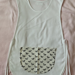 Női fehér lapköpeny, Ló ?  mintás zsebbel , ovis , munkaruha , Ruha & Divat, Női ruha, Tunika, Varrás, MESKA