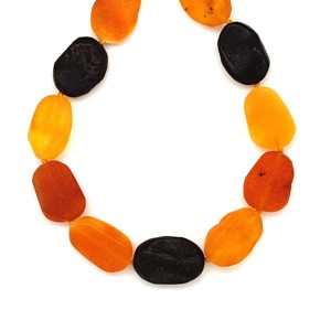 Borostyán matt pebble 10-16x14-20mm nyaklánc 45cm, Ékszer, Nyaklánc, Hosszú nyaklánc, , MESKA