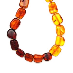 Borostyán lapcsiszolt 9-18x8-12mm nyaklánc 50cm, Ékszer, Nyaklánc, Hosszú nyaklánc, , MESKA