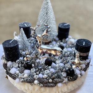 Elegáns szarvasos adventi koszorú, Karácsony, Adventi díszek, Adventi koszorú, Virágkötés, MESKA
