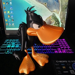  Daffy kacsa figura � Egy vagány karakter, aki nem marad észrevétlen! - játék & sport - plüssállat & játékfigura - más figura - Meska.hu
