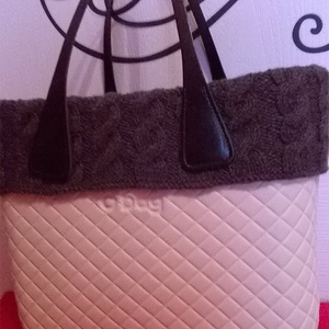 Kézzel kötött sötétszürke gallér Obag mini táskára -  - Meska.hu