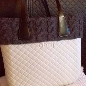 Kézzel kötött sötétszürke gallér Obag mini táskára -  - Meska.hu