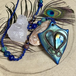 Labradorit ásvány nyaklánc, Ékszer, Nyaklánc, Medálos nyaklánc, Ékszerkészítés, Gyurma, MESKA