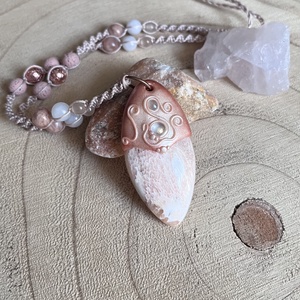 Skolecit nyaklánc aurakvarc  díszítéssel , Ékszer, Nyaklánc, Medálos nyaklánc, Gyurma, Csomózás, MESKA