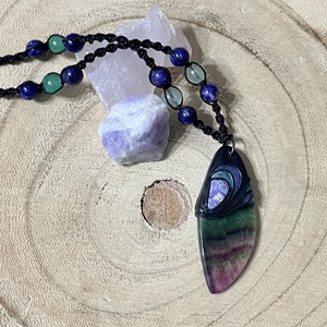 Fluorit nyaklánc csaroittal díszítve - ékszer - nyaklánc - medálos nyaklánc - Meska.hu