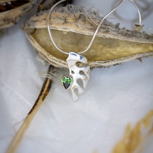 Pneuma Halved Medál - Meska.hu