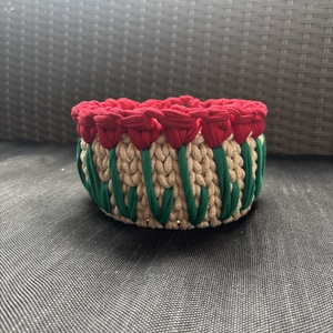 Horgolt tulipános kosár, DIY (Csináld magad), Szabásminta, útmutató, Horgolási minta, Horgolás, MESKA