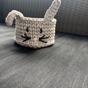 Horgolt nyuszi tároló - diy (csináld magad) - szabásminta, útmutató - horgolási minta - Meska.hu Horgolt nyuszi tároló - diy (csináld magad) - szabásminta, útmutató - horgolási minta - Meska.hu