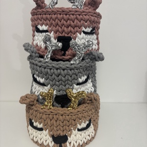 Horgolt ünnepi szarvas, Otthon & Életmód, Dekoráció, Asztal és polc dekoráció, Horgolt & Csipketerítő, Horgolás, MESKA