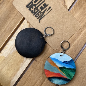 Tél - festett fa fülbevaló, kerek - ékszer - fülbevaló - lógós kerek fülbevaló - Meska.hu