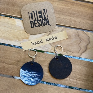 Atlantic - kézzel festett tenger mintás  fa fülbevaló, kerek - ékszer - fülbevaló - lógós kerek fülbevaló - Meska.hu