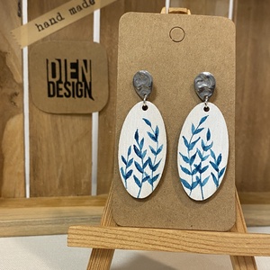 Ornamentika1 - kézzel festett ornamentikus fa fülbevaló, kék, ovális, nagy, Ékszer, Fülbevaló, Lógó fülbevaló, Festett tárgyak, Ékszerkészítés, MESKA