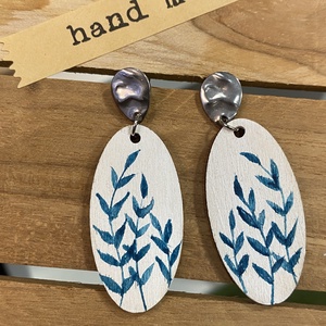 Ornamentika1 - kézzel festett ornamentikus fa fülbevaló, kék, ovális, nagy - ékszer - fülbevaló - lógó fülbevaló - Meska.hu
