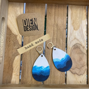 Alpok - kézzel festett  kék fa fülbevaló, csepp alakú, nagy - ékszer - fülbevaló - lógó csepp fülbevaló - Meska.hu