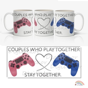 Szerelmes gamer bögre felirattal: Couples who play together stay together. Ötletes ajándék Valentin-napra, évfordulóra, Otthon & Életmód, Konyhafelszerelés, tálalás, Tálalás, Bögre & Csésze, , MESKA