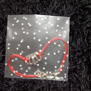 Koronás védelmező karkötő  - ékszer - karkötő - karkötő medállal - Meska.hu