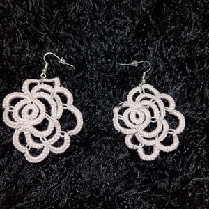 Halvány rózsaszín hajócsipke rózsafülbevaló  - Meska.hu