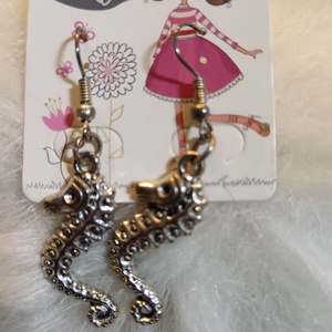 Csikóhal motívumos fülbevaló  - ékszer - fülbevaló - lógó fülbevaló - Meska.hu