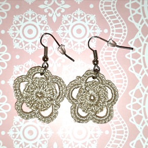 Horgolt kisvirág fülbevaló � finom, természetes báj, Ékszer, Fülbevaló, Lógó fülbevaló, Ékszerkészítés, MESKA